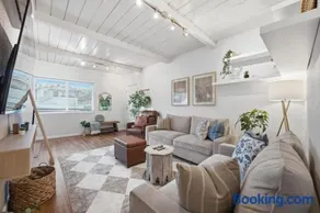 Stylish 2BR Home | Parking & AC | Near Downtown - Image 3