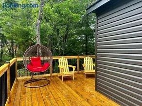 Lakefront Studio Cottage #7 - Image 1