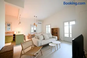 Pefko House - Image 3