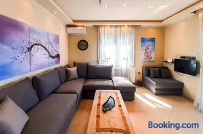 Dreamy Home by the Sea - Image 3