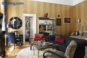 Boudoir Budapest Apartment - Image 1