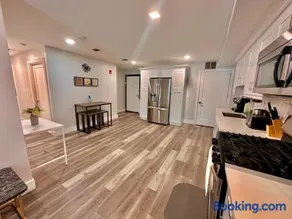 The Modern Suite - 2BR Close to NYC - Image 5
