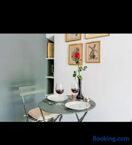L'Orée , Studio romantique pour couples, Nature, Randonnée, Jura alsacien , Sundgau, Proche salles de Mariages, Route de la Carpe Frite, Route des Vins d'Alsace, Accès Facilité pour Chaises Roulantes, Parking gratuit, Borne de recharge véhicule électrique - Image 2