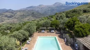 Villa Passulunara 14 by Massimo Villas - Image 1