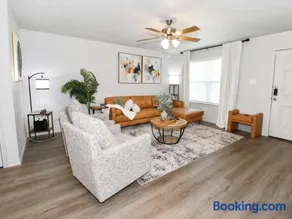 Haven on the Hill, Modern 3BR Near Fort Cavazos - Image 4