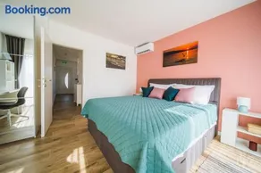 Sunset Apartment - Image 4