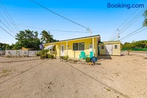 MA147 Yellowtail House - Image 1