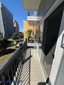 Modern 1-Bedroom Apartment in Downtown Baltimore - Image 2