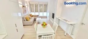 Cozy White Home in Getxo - Image 3