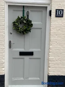 Sun lane cottage - Image 1