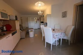 Apartments Saramandic - Image 5