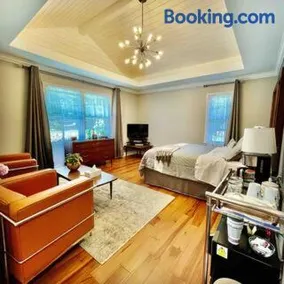 Pittsford Garden Retreat - Image 1