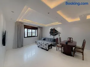 Modern & Bright Apartment near Historic Old Medina - Image 1