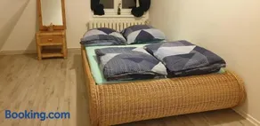 Zwei Etagen Wohnung im Grünen - Image 4