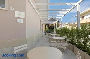 L'Aurora Bed and Breakfast - Image 1