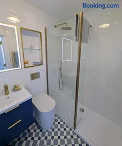 Chevrons Living - Image 3