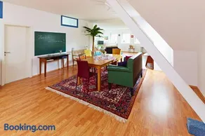 Alte seester Schule - Image 2