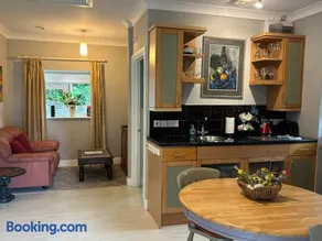 Milkwood Cottage - Image 2