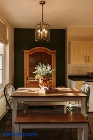 Elegant, Luxury Family Apartment! Marlow Town Centre, Walk to Pubs - Image 3