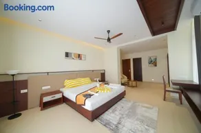 Lake Breeze Resort - Image 2