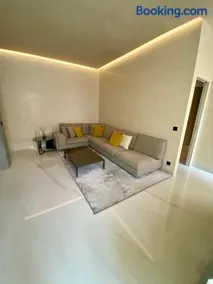 Modern 1 Bedroom F1 Monaco Port - Image 1