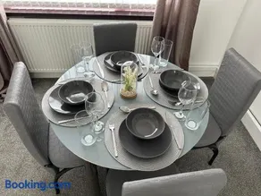 Lovely 3 bedroom house close to City Centre - Image 5