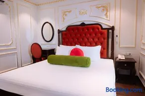 Luxury Hotel 3 - Image 2