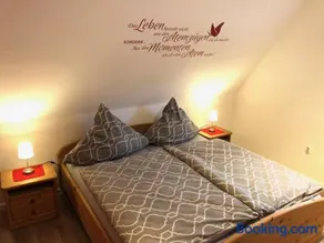 Ferienwohnung Päusken mit Rosengarten im Hochsauerland - Image 4
