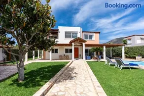 Athens Riviera Villa in Lagonissi with Pool & Garden - Image 2