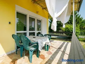 Holiday Home Sunny Day by Interhome - Image 2