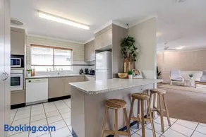Beach Haven at Alex Heads - Image 1