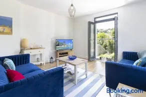 Oystercatcher Court - Stunning Coastal Location - Image 2