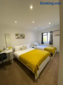 Fabulous Private Bedrooms near Euston Station, Central London - Image 1
