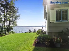 Sunset Cottage: Bayfront 3BR cottage with beach access, fire pit, WiFi, and Acadia nearby - Image 1