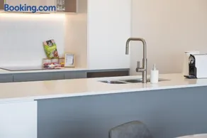 Elegant Woden Stay near Hospital, Mall, Parking - Image 3