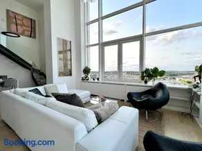 Room Suite Penthouse Brussels Skyline Suite 220 m2 Suite Room of Refined Elegance Room suite - Image 2
