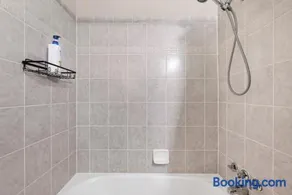 Boulder Basecamp - Cozy 2BR Near Trails & Town - Image 4