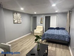 Private Room With Own Entrance - Image 1