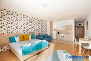 Star Apartments with free parking - Image 3