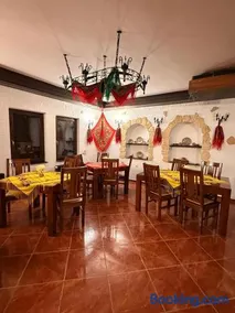 PENSIUNEA STEJARUL -Restaurant LA GITANA - Image 3