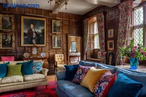 Pentrehobyn Hall sleeps 18 - Image 5