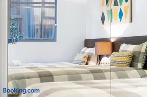 Spacious and Stylish 3BR Apartment in West End - Image 2