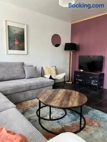 Apartment 202 - Image 5