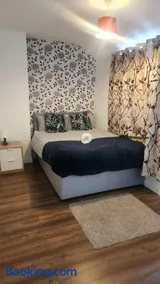 LuxeVille I 3BDR l Sleeps 5 I WiFi I Secure Parking l LongTerm Rates Available - Image 3