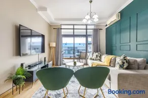 Elegant Emerald Stay at Ridgeton Modern Two Bedroom Apartment in the Heart of Umhlanga Ridge Sleeps 6 - Image 2