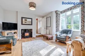 3 Bed in Ashbourne oc-u33033 - Image 2