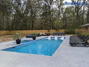 Spacious Retreat with Pool - 15 min to Downtown - Image 1