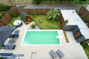 Color Bee Villa 99 海の見える貸別荘,プライベートプール, サウナ, ジャグチ,ドッグラン,BBQ付き - Image 1