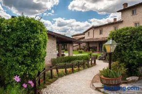 Agriturismo Casale nel Parco dei Monti Sibillini - Image 1