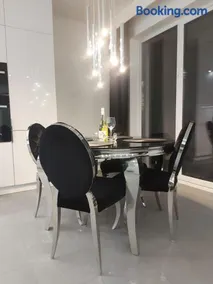 Apartament Black Glamour z Klimatyzacją 728-828-835 TARGI KIELCE - Image 4